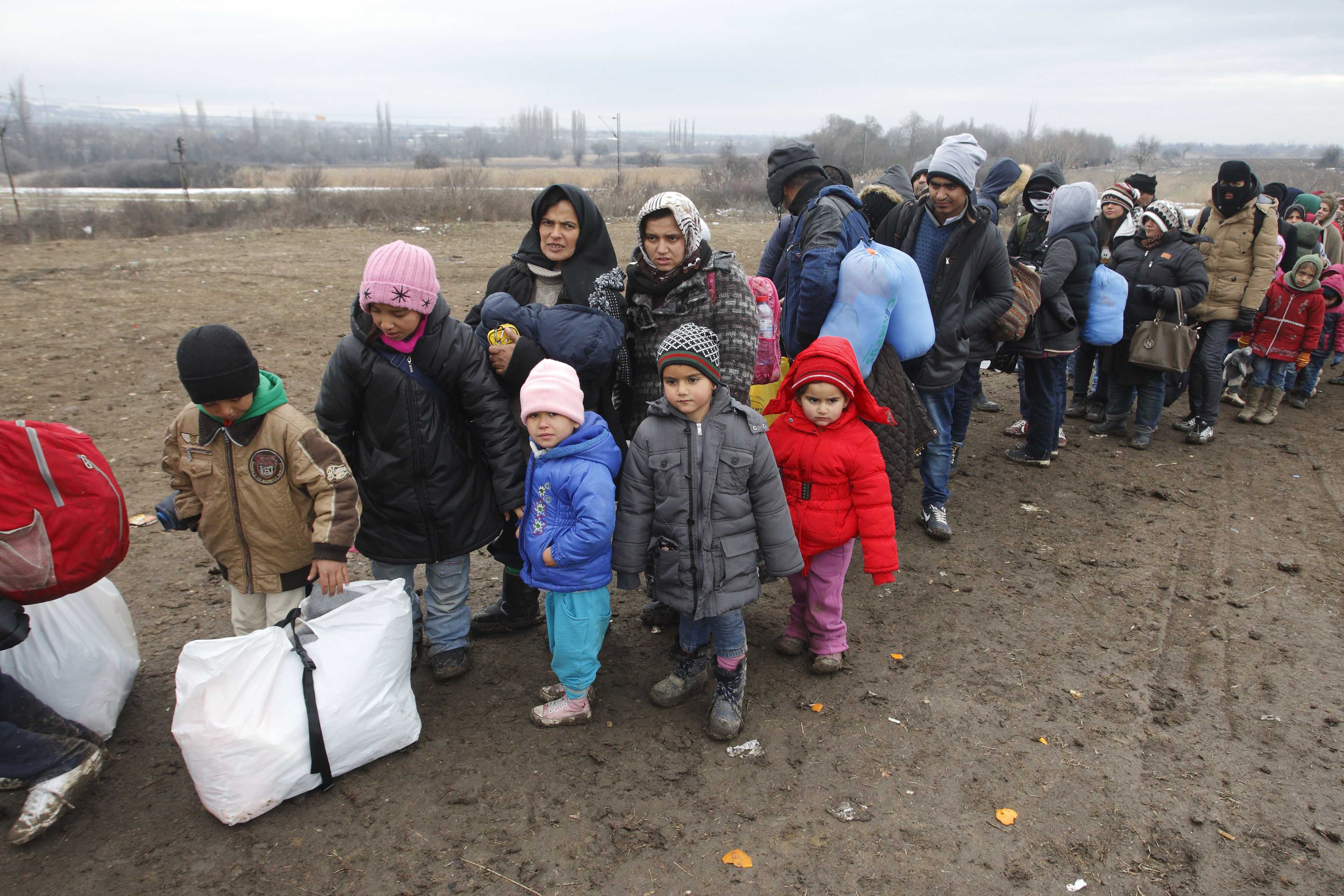 ginaikes-k-paidia-anazitoun-asfaleia