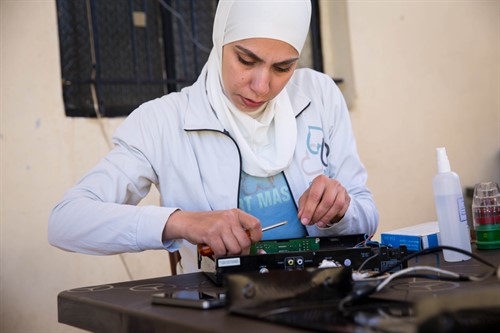 to-allo-miso-tou-ouranou4